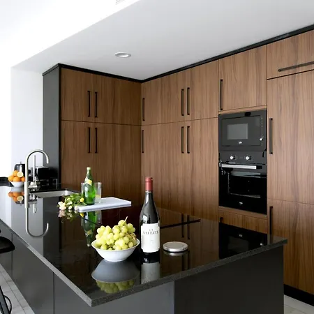 Luxurious 3 Bedroom With Breathtaking Views - Mmai1-1 Appartement