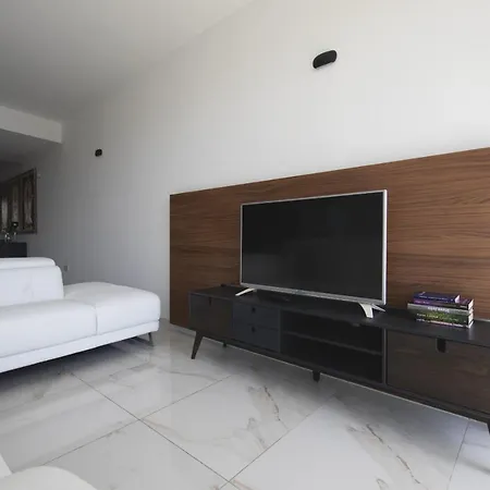 Luxurious 3 Bedroom With Breathtaking Views - Mmai1-1 San Ġiljan