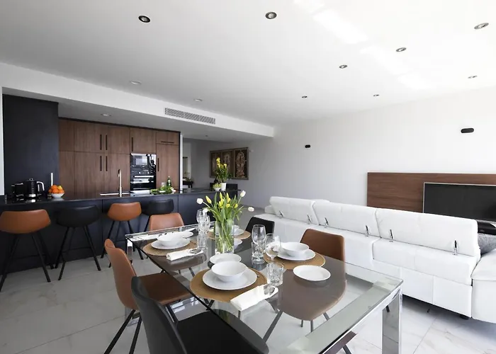 Luxurious 3 Bedroom With Breathtaking Views - Mmai1-1 Apartamento