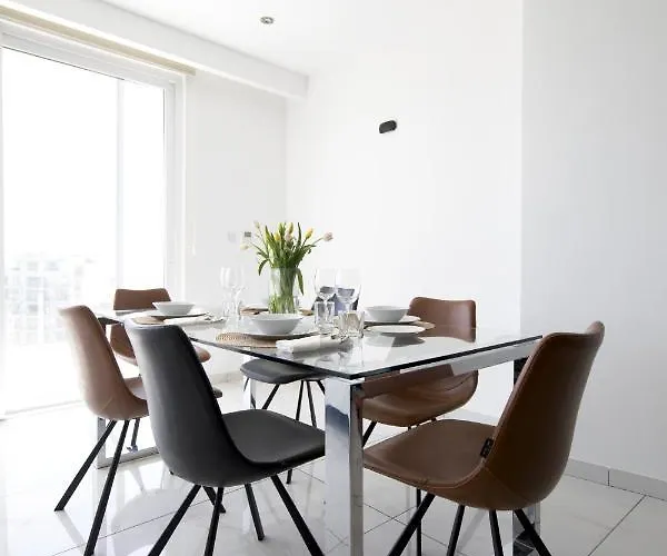 Luxurious 3 Bedroom With Breathtaking Views - Mmai1-1 Apartamento *