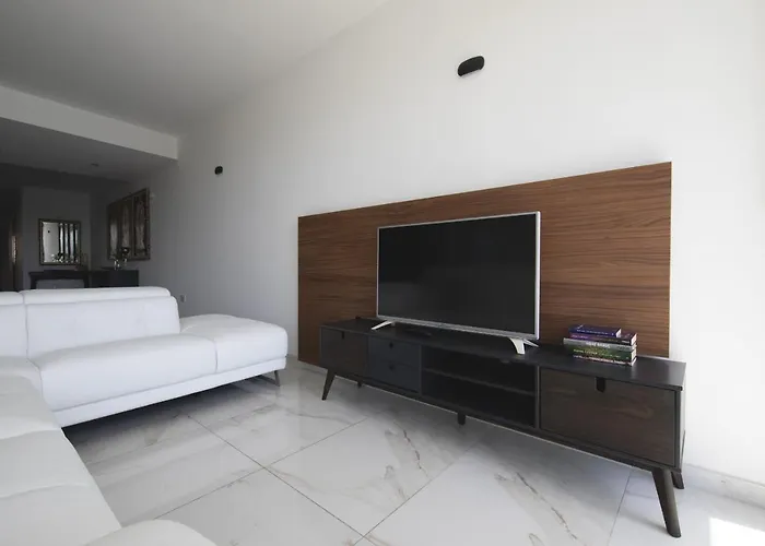 Luxurious 3 Bedroom With Breathtaking Views - Mmai1-1 San Julián